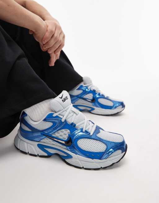 Nike V5 RNR sneakers in blue and white , 5 of 5