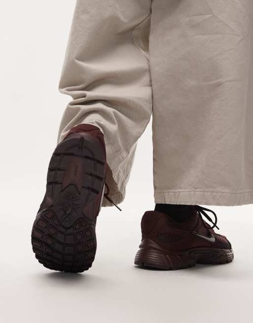 Nike V5 Rnr sneakers in burgundy, 4 of 5