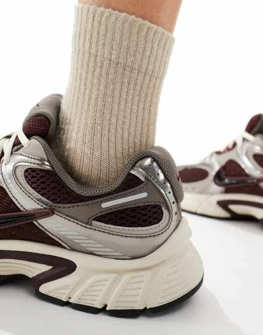 Nike V5 Rnr sneakers in burgundy, 3 of 5
