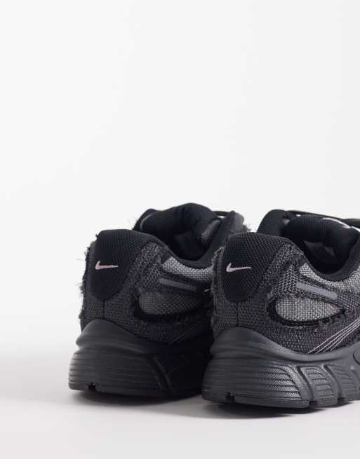 Nike V5 RNR sneakers in dark gray and metallic silver , 2 of 5