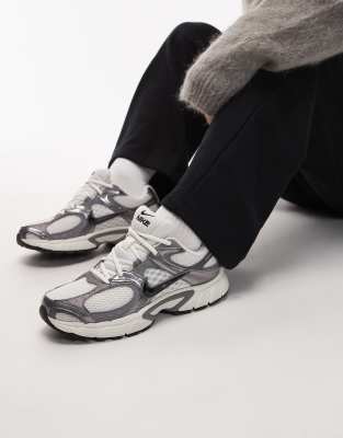 Nike V5 Rnr Sneakers In Multi