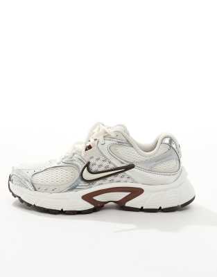 Nike V5 Rnr Sneakers