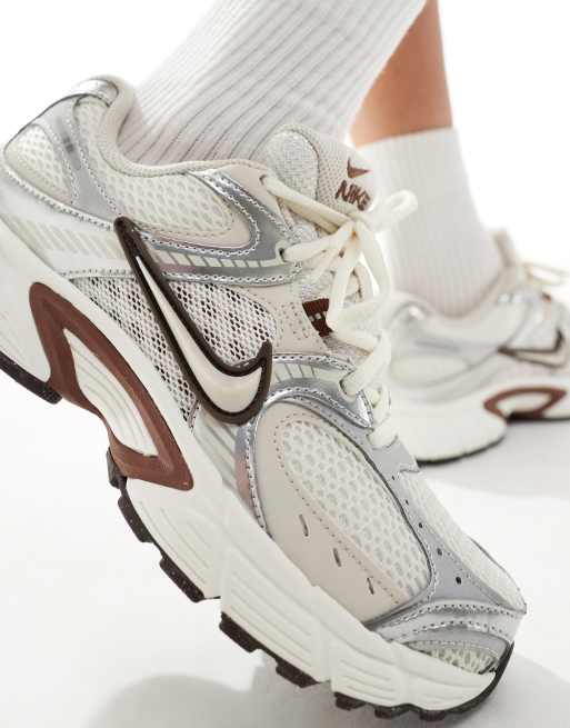 Nike V5 RNR sneakers in off white and brown