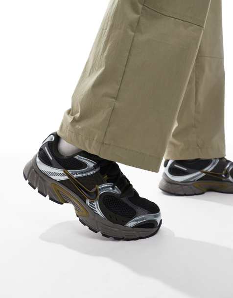 Nike V5 RNR sneakers in olive and gray - view 1