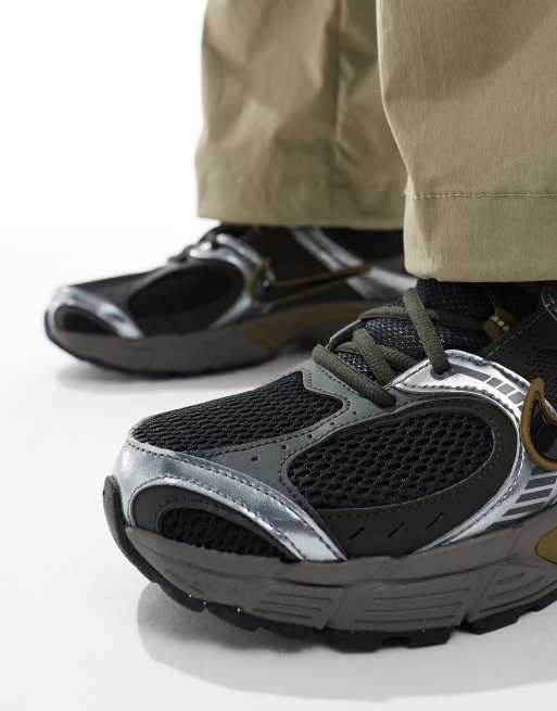 Nike V5 RNR sneakers in olive and gray