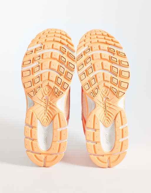Nike V5 RNR sneakers in orange and pink, 4 of 5