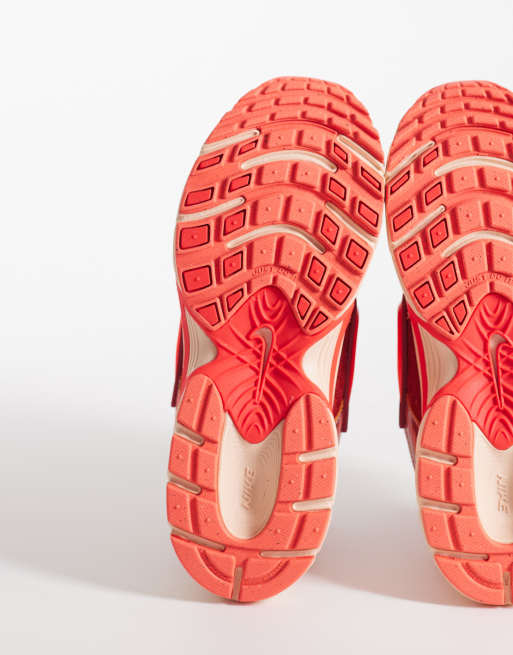 Nike V5 RNR sneakers in pink and red , 5 of 5