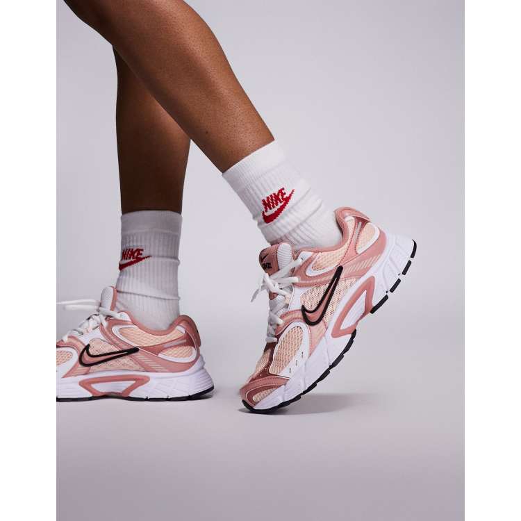 V5 RNR Peach and White Sneaker Nike V5 RNR Women main image 4