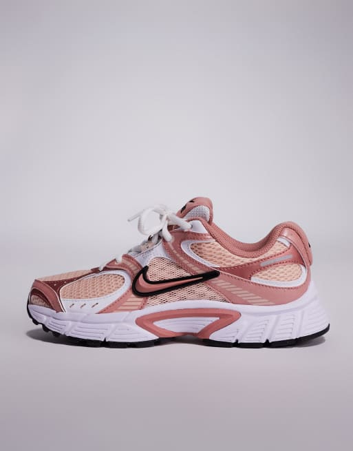 Nike V5 RNR sneakers in pink and white