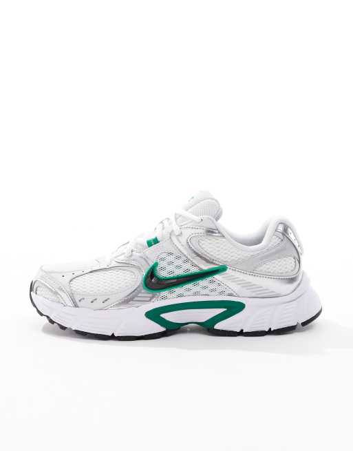 Nike V5 RNR sneakers in silver and green