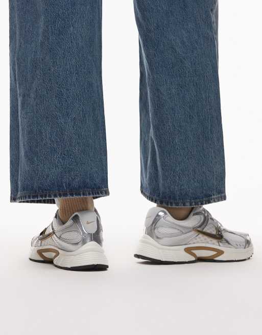 Nike V5 RNR sneakers in silver and light brown, 3 of 5