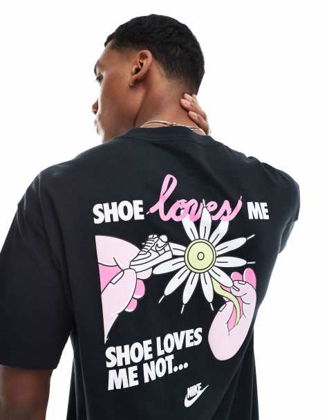 Nike Valentines day graphic T-shirt in black - view 1