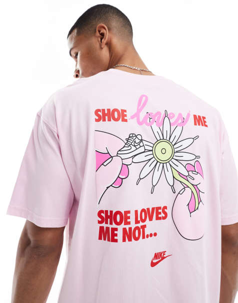 Nike Valentine's Day graphic t-shirt in pink - view 1