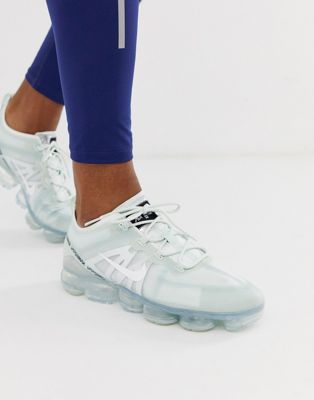 nike running vapormax 2019 trainers in white