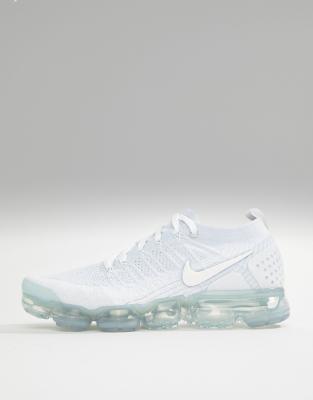 womens white vapormax flyknit 2