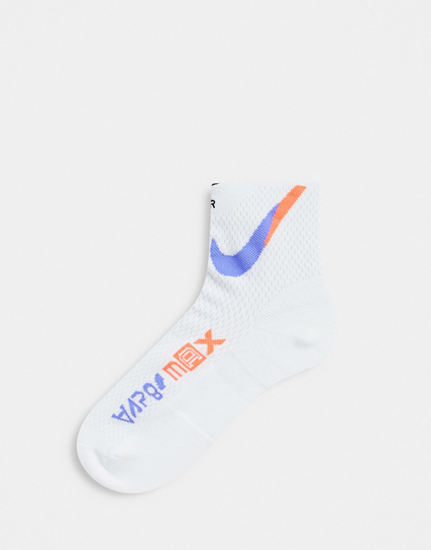 Nike Varpormax quarter socks in white