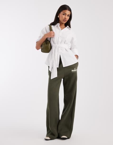 Nike - Varsity joggingbroek met wijde pijpen in kaki - view 1