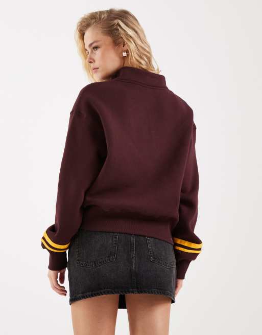 Nike Varsity quarter zip sweatshirt in burgundy, 4 of 4
