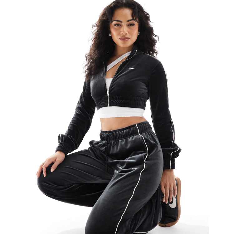 〈NIKE〉★VELOR CROPPED JACKET★正規品★ NIKE〉☆VELOR CROPPED JACKET☆正規品☆