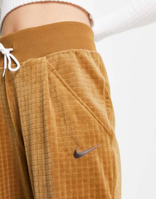 Nike Sportswear Women's High-Waisted Velour Joggers (Ale Brown