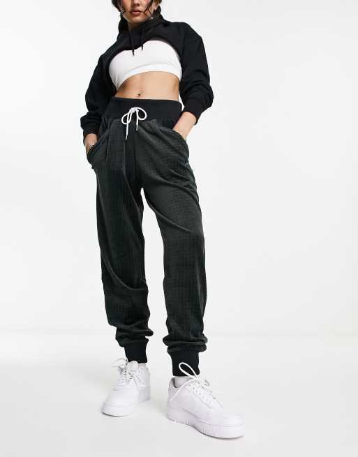 Womens black velour discount joggers