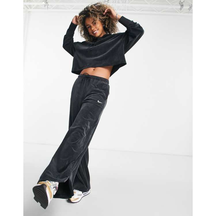 Nike wide leg outlet pants