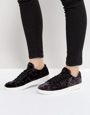 nike velvet trainers