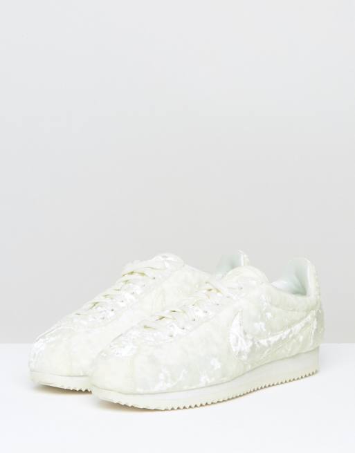 Nike cortez velvet on sale blanche