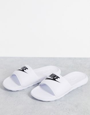 Chaussures Nike - Victori - Claquettes - Blanc