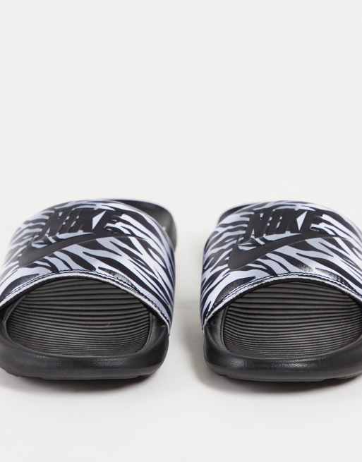 Nike benassi 2024 jdi animal