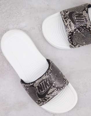 Nike Victori One Sport Slide In White