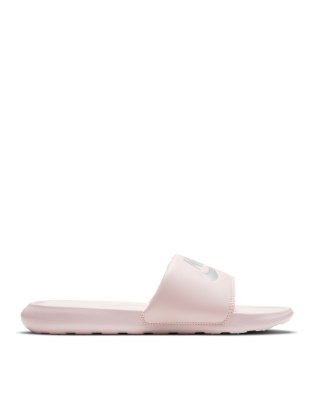 NIKE VICTORI ONE SLIDERS IN BARELY ROSE/METALLIC SILVER,CN9677-600