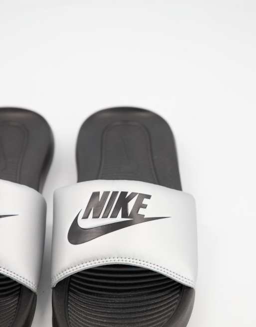 Nike silver hot sale sliders