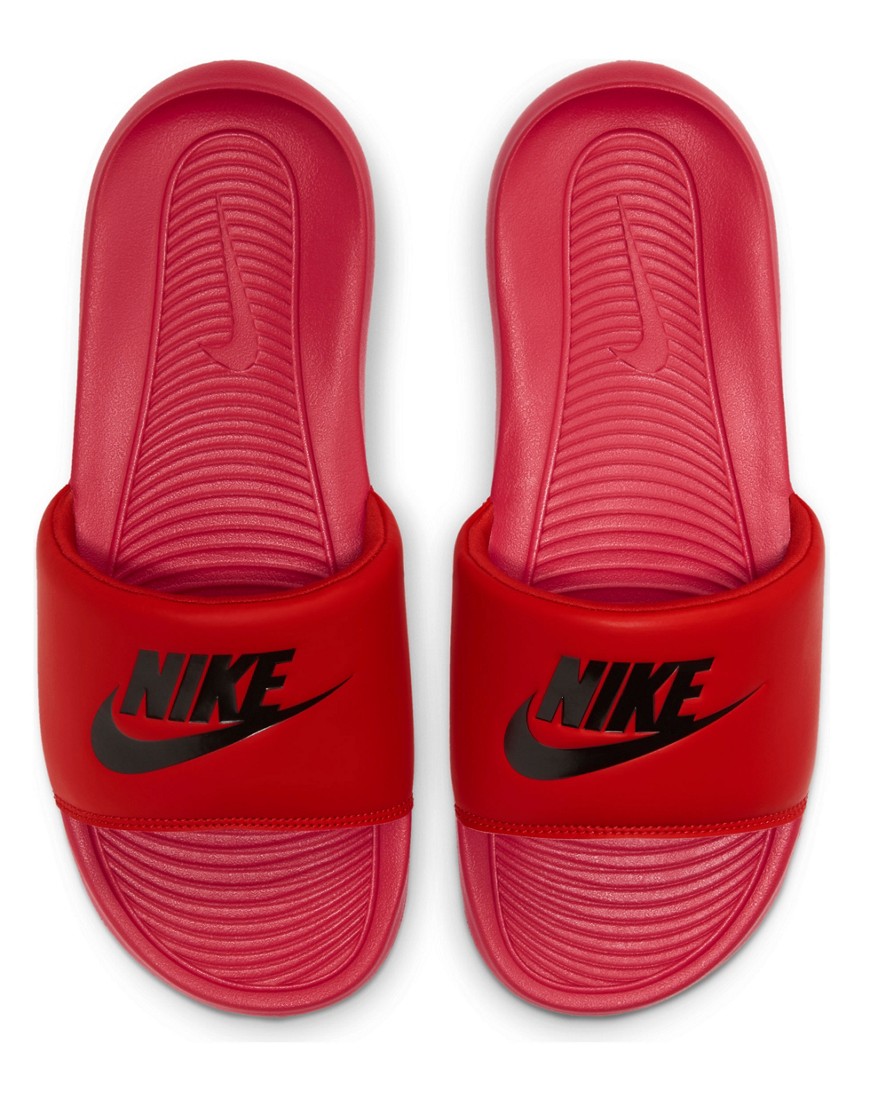 Nike Victori One sliders in university red/black