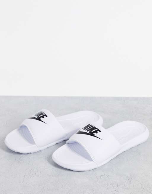 Nike best sale padded sliders