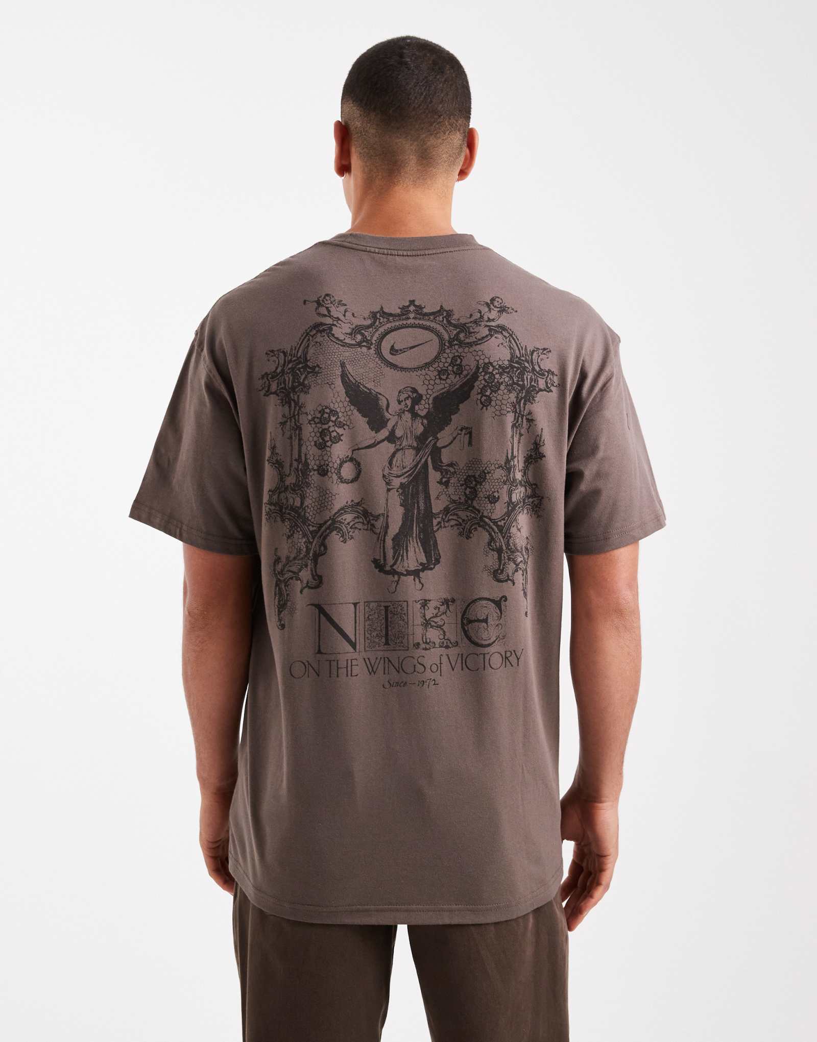 Футболка Nike Victory с графическим рисунком серого цвета