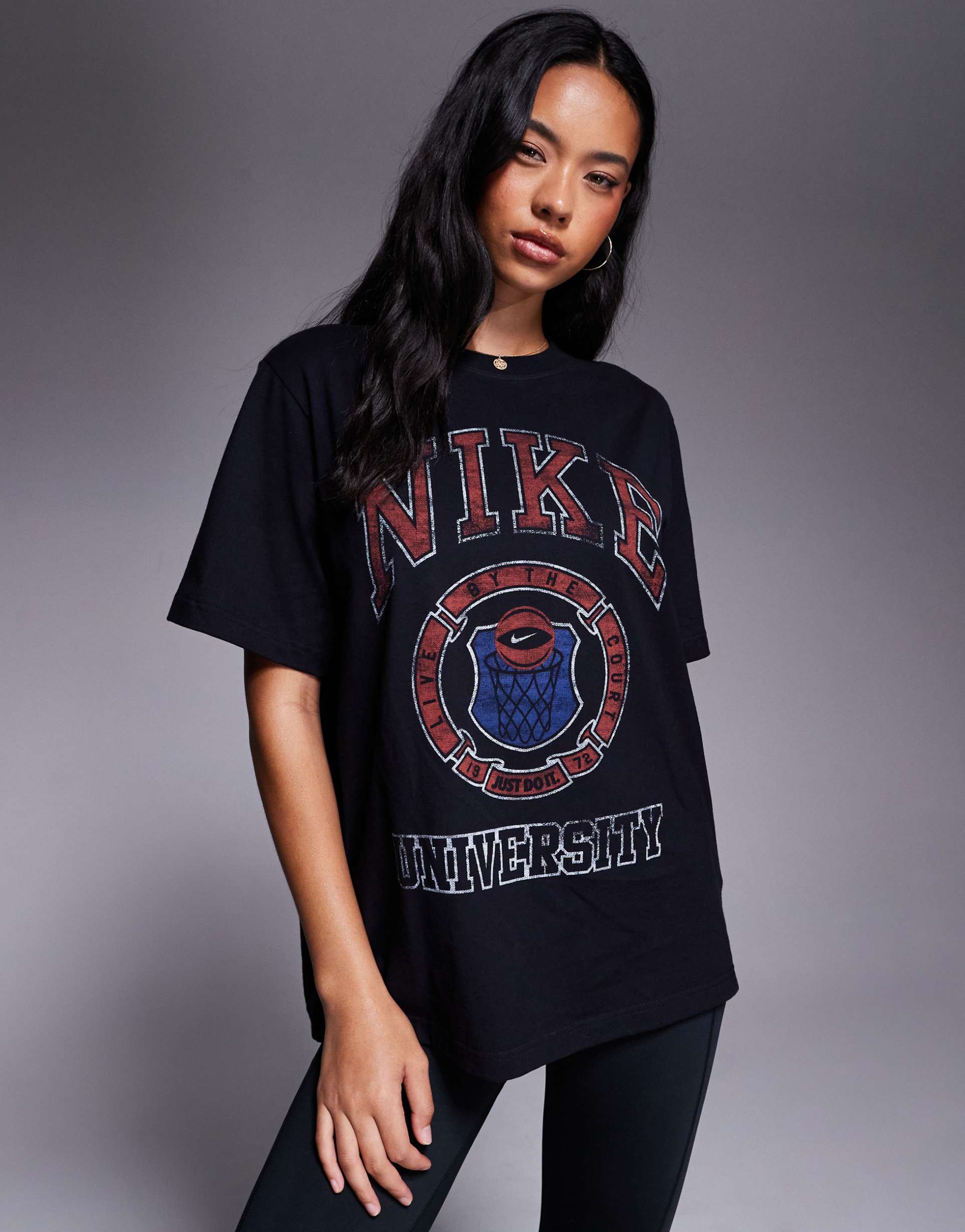 nike vintage oversized graphic t-shirt in black