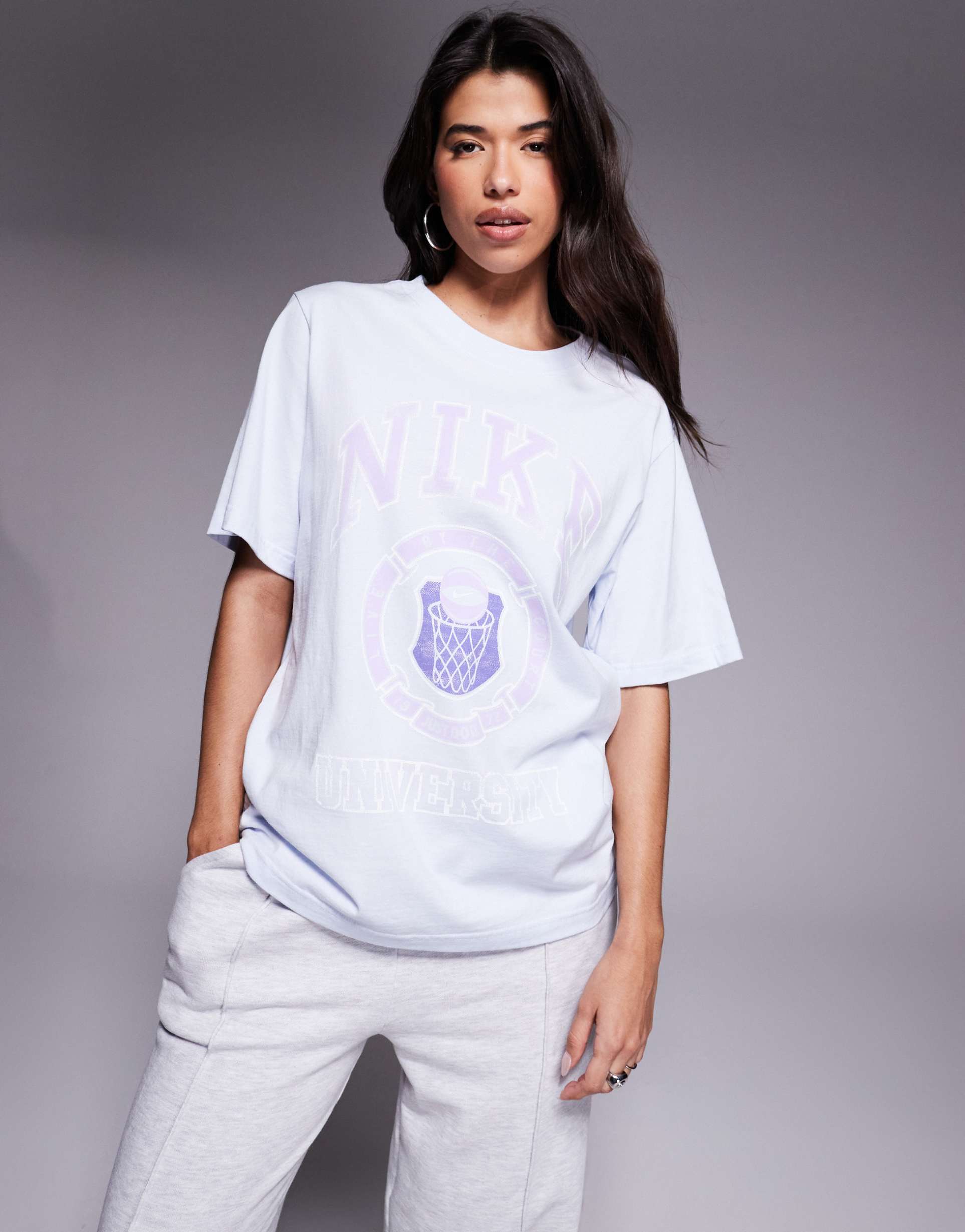 nike vintage oversized graphic t-shirt in gray