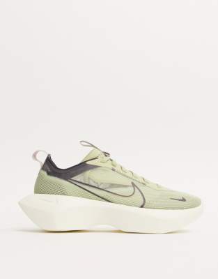 Nike Vista Lite Green Trainers | ASOS