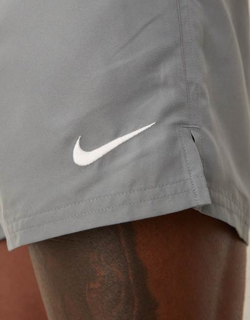 Nike – Volley-Badeshorts in Grau, 5 Zoll Schrittlänge, 3 von 4
