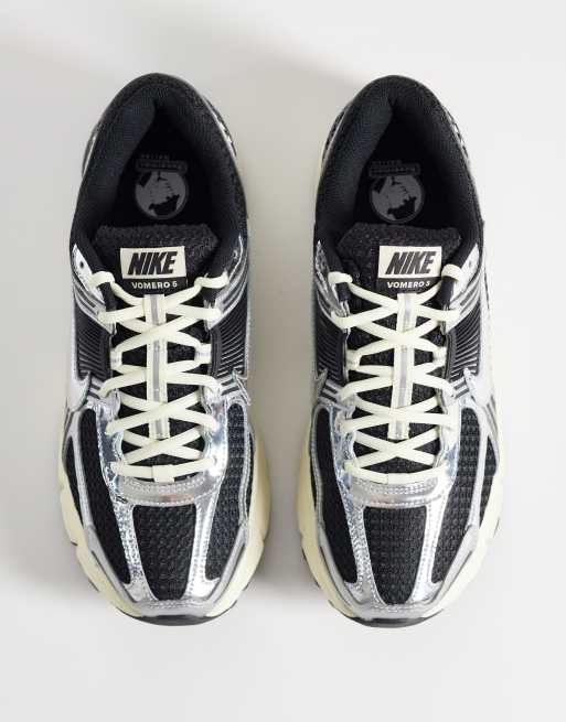 Nike – Vomero 5 – Czarno-szare buty sportowe, 2 z 5