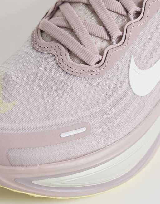 Nike Vomero Plus sneakers da corsa rosa, 5 di 5
