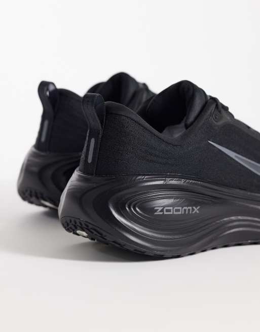 Nike Vomero Plus sneakers in black and metallic gray, 2 of 5