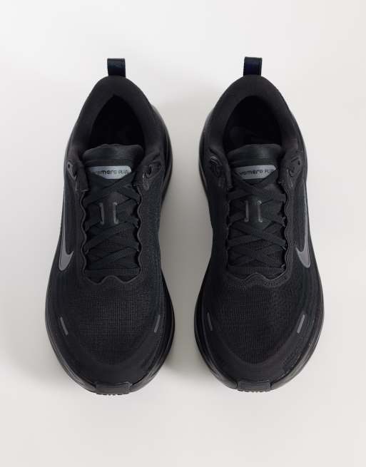 Nike Vomero Plus sneakers in black and metallic gray, 3 of 5