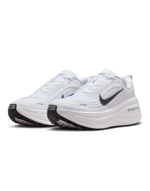 Nike Vomero Plus sneakers in white and metallic gray, 4 of 4