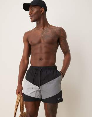 Vortex - Volley-Badeshorts in Schwarz, 5 Zoll Schrittlänge Schwarz XS