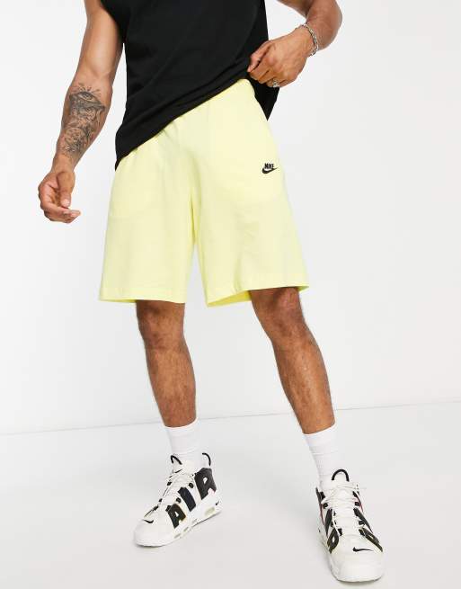 Nike - Vævede clubshorts i lys citron