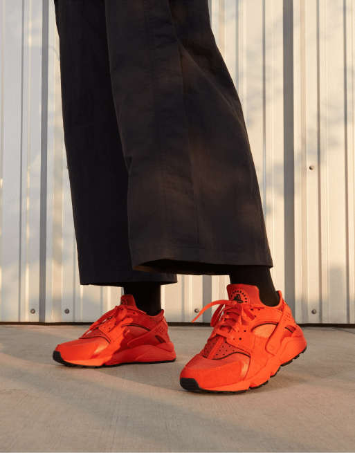 Nike huarache hotsell orange and black