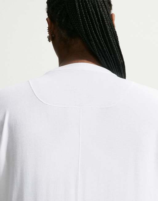 Nike W NK One Relaxed DF SS Top Dri-FIT Kurzarmtop (Plus-Size) in Weiß, 2 von 4