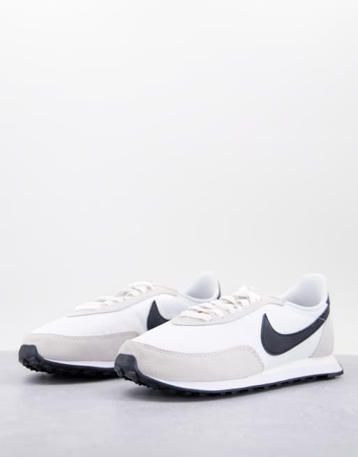 Nike - Waffle 2 - Sneakers in zwart en wit